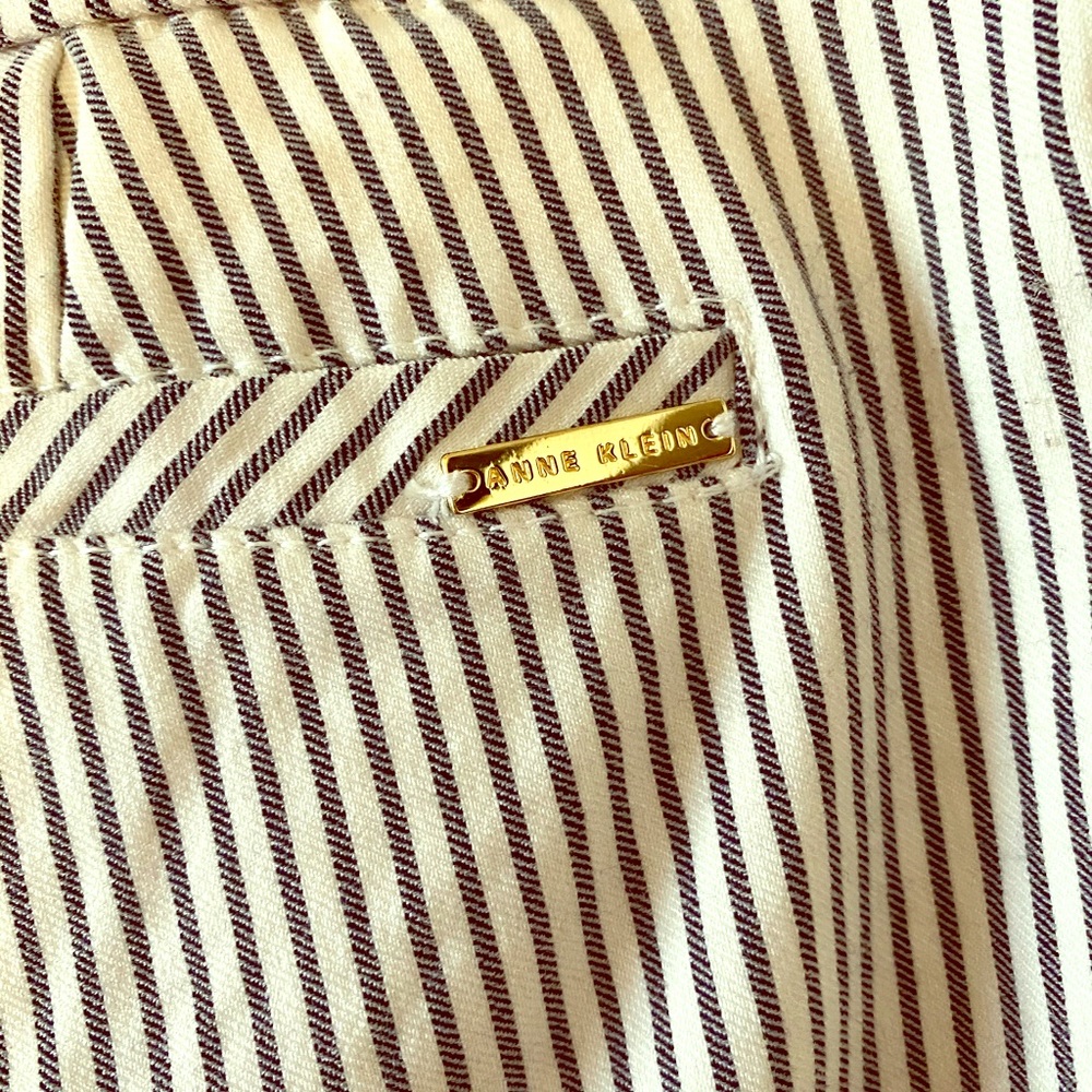 Anne Klein Striped Capri Pants